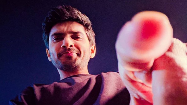 You have played a mad lover in reel life, but in real life, how far will you go for your ladylove?