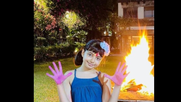 Aaradhya Bachchan Gives Us Colourful Vibes