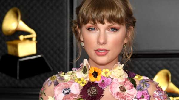 Taylor Swift's Performance Is Winning The Internet