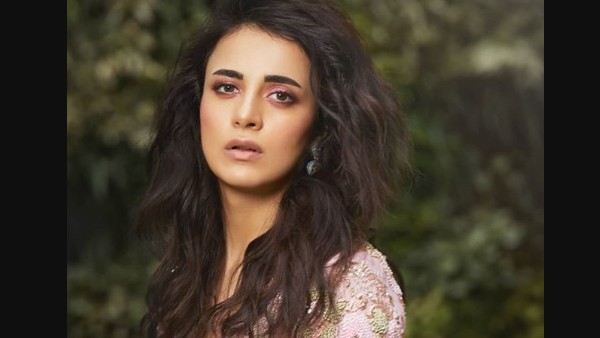 Radhika Hates To Crib About Her Life