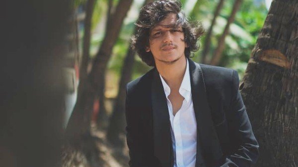 vijay-varma-says-irrfan-khan-had-this-way-of-helping-people-that-was-so-generous vijay-varma-says-irrfan-khan-had-this-way-of-helping-people-that-was-so-generous