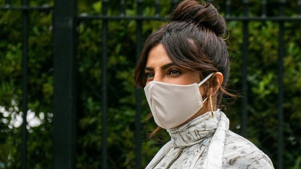 priyanka-chopra-s-fans-are-disappointed-with-her-fashion-taste-ask-her-to-fire-her-stylist priyanka-chopra-s-fans-are-disappointed-with-her-fashion-taste-ask-her-to-fire-her-stylist