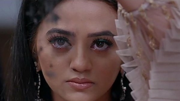 Helly Shah Bids Final Goodbye