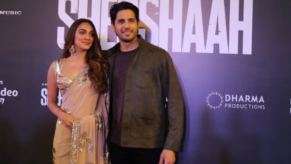 the-indian-army-the-real-and-reel-family-of-captain-vikram-batra-celebrate-the-spirit-of-shershaah the-indian-army-the-real-and-reel-family-of-captain-vikram-batra-celebrate-the-spirit-of-shershaah