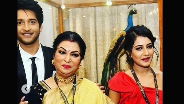 Ishk Par Zor Nahi Actors Win Awards