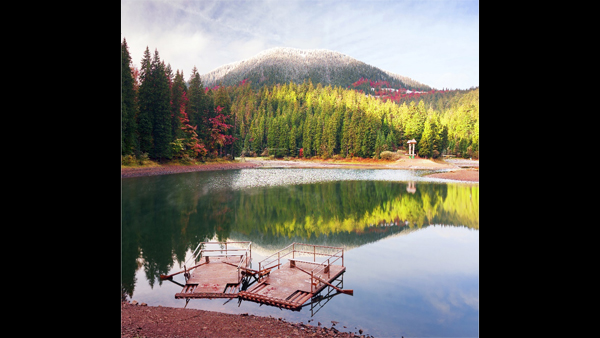 Lake Synevyr Lake Synevyr