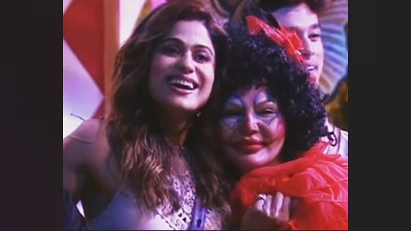 Rakhi Sawant Reveals Shamita Shetty Had Apologised To Her For Pushing Her In Bigg Boss 15 Rakhi Sawant Reveals Shamita Shetty Had Apologised To Her For Pushing Her In Bigg Boss 15