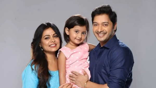 Rang Majha Vegla And Mazhi Tuzhi Reshimgath