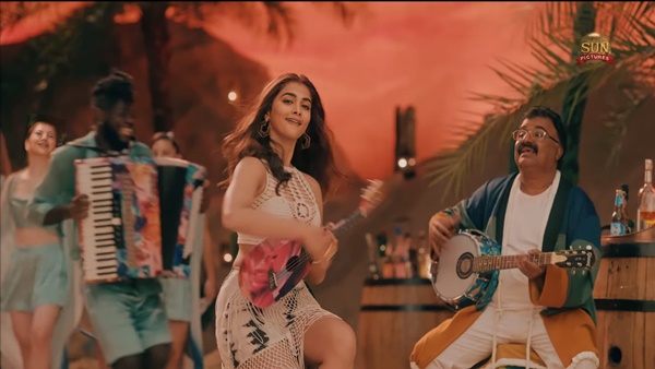 Beast: Pooja Hegde Brings A Memorable Hook Step In Jolly O Gymkhana Beast: Pooja Hegde Brings A Memorable Hook Step In Jolly O Gymkhana