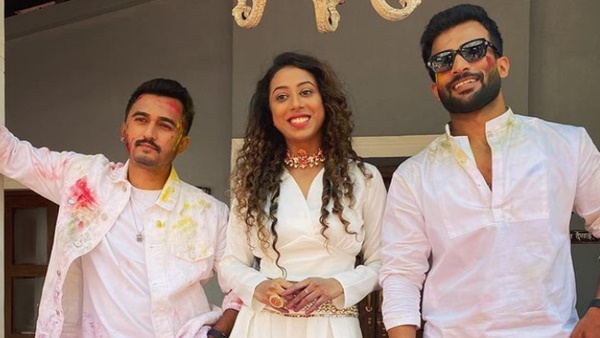 Bigg Boss Marathi 3’s Vishhal Nikam, Meenal Shah And Vikas Patil Go On A Trip To Goa; Watch Video Bigg Boss Marathi 3’s Vishhal Nikam, Meenal Shah And Vikas Patil Go On A Trip To Goa; Watch Video