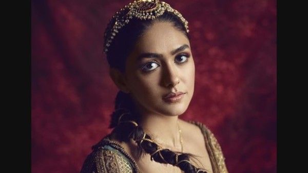 mrunal-thakur-comparisons-between-shahid-kapoor-mrunal-thakur mrunal-thakur-comparisons-between-shahid-kapoor-mrunal-thakur