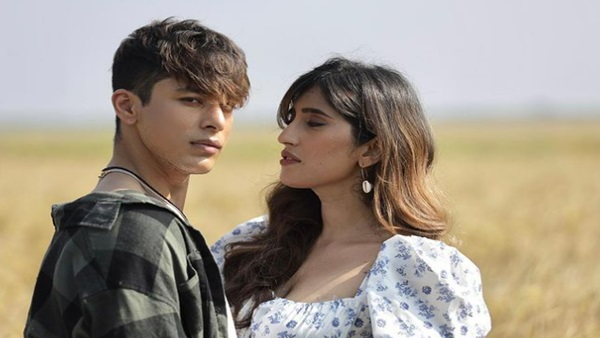 Pratik Sehajpal Is NOT Dating Akasa Singh