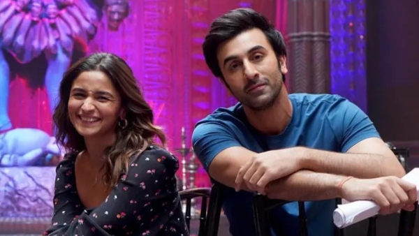 Ranbir Kapoor And Alia Bhatt To Tie The Knot On April 17: Read Details Inside!