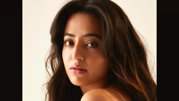 Helly Shah To Make Cannes Film Festival Debut; Actress To Unveil Poster Of Her Debut Film Kaya Palat Helly Shah To Make Cannes Film Festival Debut; Actress To Unveil Poster Of Her Debut Film Kaya Palat