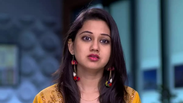 Ketaki Chitale Attacked By Protestors; Supriya & Raj React Ketaki Chitale Attacked By Protestors; Supriya & Raj React