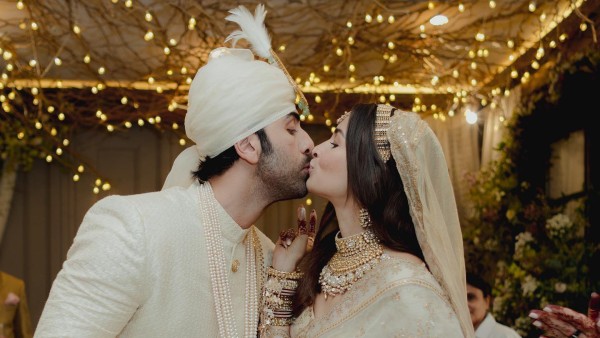 neetu-kapoor-reveals-real-reason-why-alia-bhatt-ranbir-kapoor-got-married-so-privately-in-mumbai