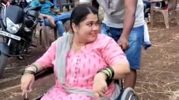 Akshaya Naik Takes A Break From Sundara Manamadhe Bharli