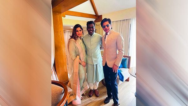 Nayanthara and Vignesh Shivan Are Married In Mahabalipuram Nayanthara and Vignesh Shivan Are Married In Mahabalipuram