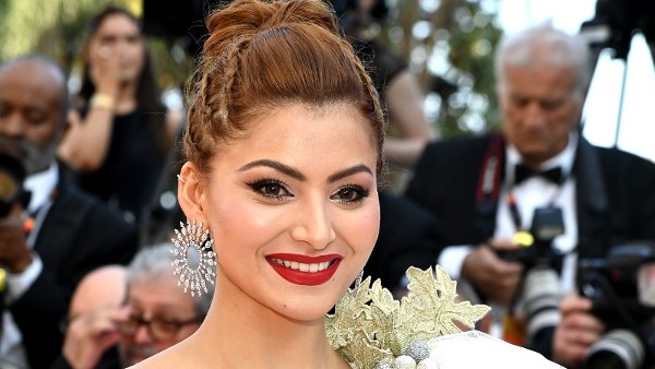 urvashi-rishabh-pant urvashi-rishabh-pant