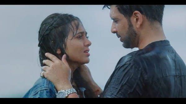 Tejasswi Prakash & Karan Kundrra 