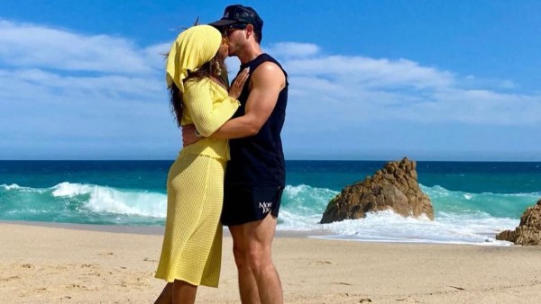 priyanka-chopra-jonas-holds-daughter-malti-marie-in-her-arms-as-she-celebrates-birthday-with-family priyanka-chopra-jonas-holds-daughter-malti-marie-in-her-arms-as-she-celebrates-birthday-with-family