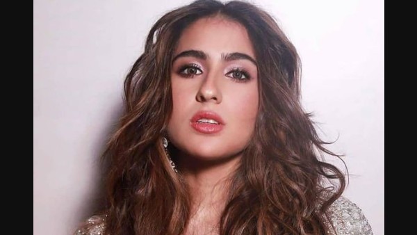 sara-ali-khan-says-she-is-the-same-girl-who-loves-going-to-a-temple-and-wearing-bikinis-at-the-beach sara-ali-khan-says-she-is-the-same-girl-who-loves-going-to-a-temple-and-wearing-bikinis-at-the-beach