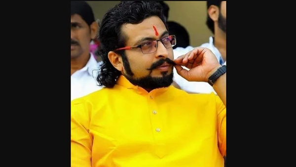 Amol Kolhe Warns Fans Against Imposter