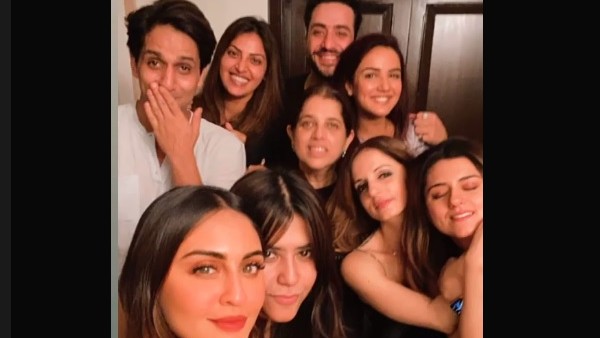 is-hrithik-roshan-s-ex-wife-sussanne-khan-getting-married-to-boyfriend-arslan-goni-the-latter-reacts