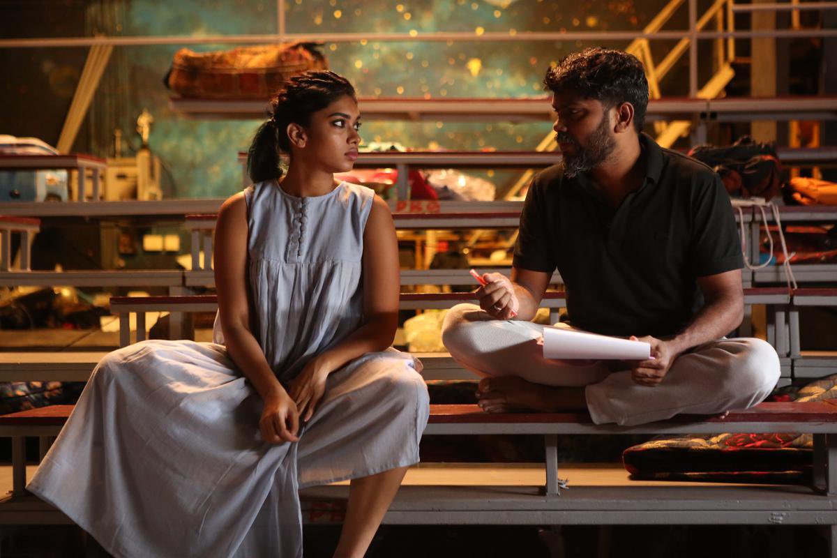 Natchathiram Nagargiradhu