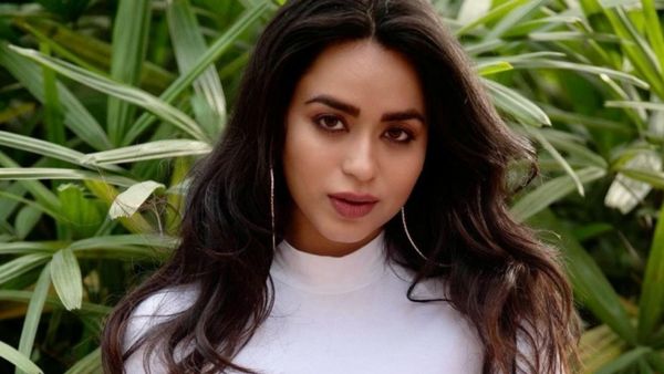 Soundarya sharma Soundarya sharma