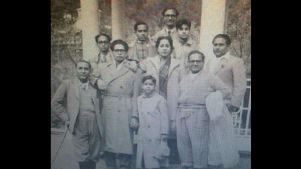 A Rare Picture Of Big B With His Parents