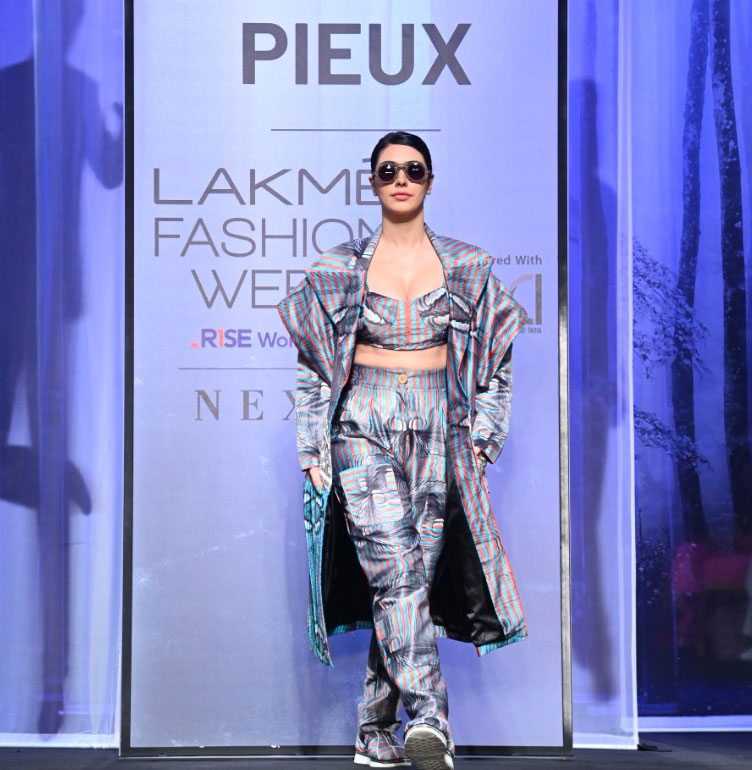 Warina at LFW