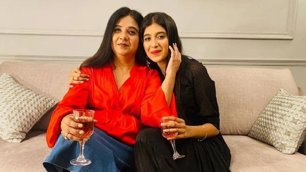 Nimrit Kaur Ahluwalia Mom Nimrit Kaur Ahluwalia Mom