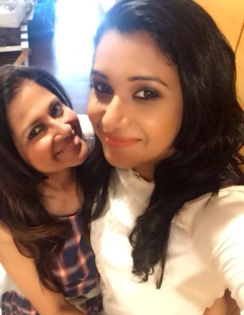 Bigg Boss Tamil 6 Finale Kamal Haasan's Costume Designed With Paint