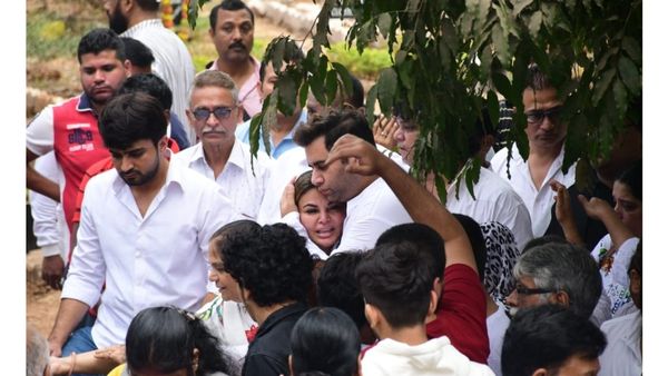 jaya sawant funeral pics jaya sawant funeral pics