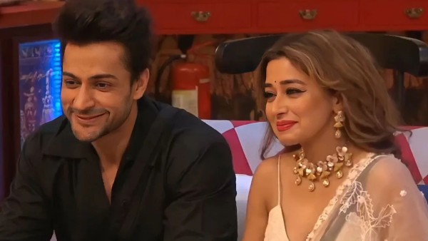 HL: Chinmayi About Doctor Sharmika Saran: Says ‘When I Criticized Sharmika, Everyone Condemned Me; But Now..?’ HL: Chinmayi About Doctor Sharmika Saran: Says ‘When I Criticized Sharmika, Everyone Condemned Me; But Now..?’