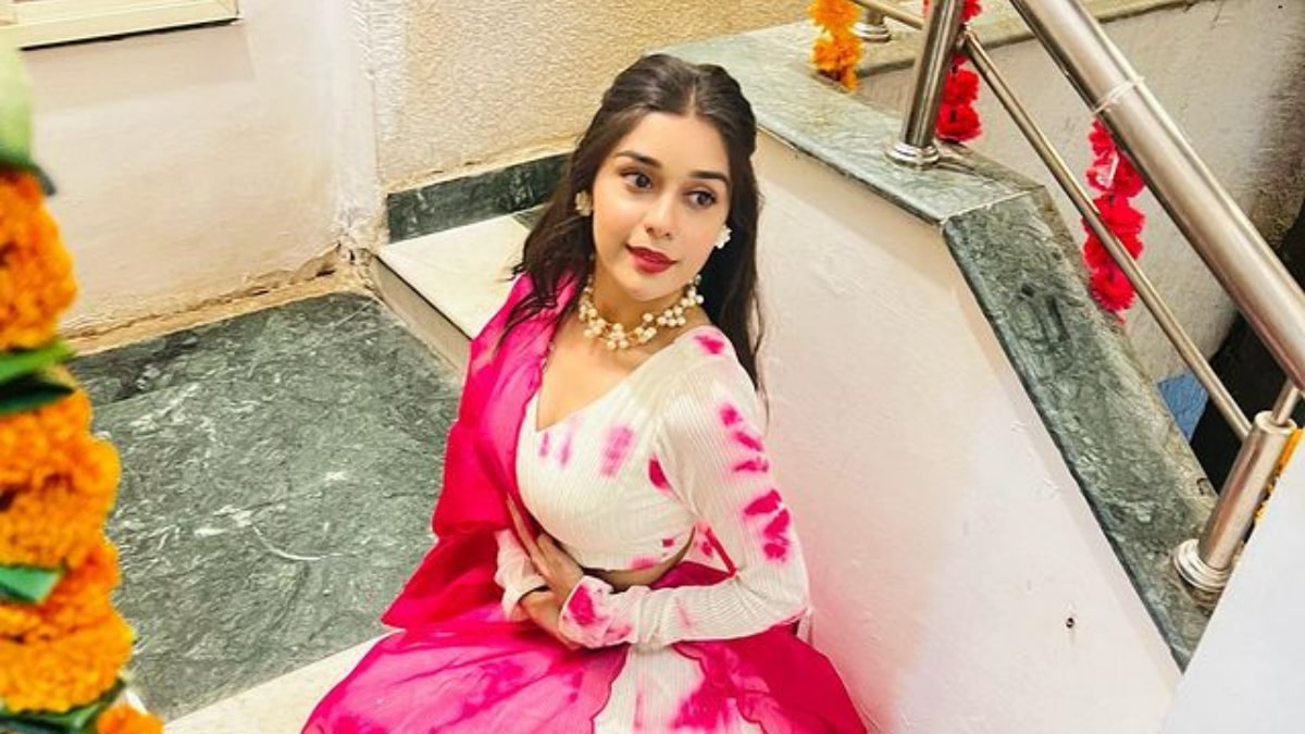 Beqaboo: After Sirf Tum, Eisha Singh All Set To Steal Show With New Drama. Heres Why We Are Excited Beqaboo: After Sirf Tum, Eisha Singh All Set To Steal Show With New Drama. Heres Why We Are Excited