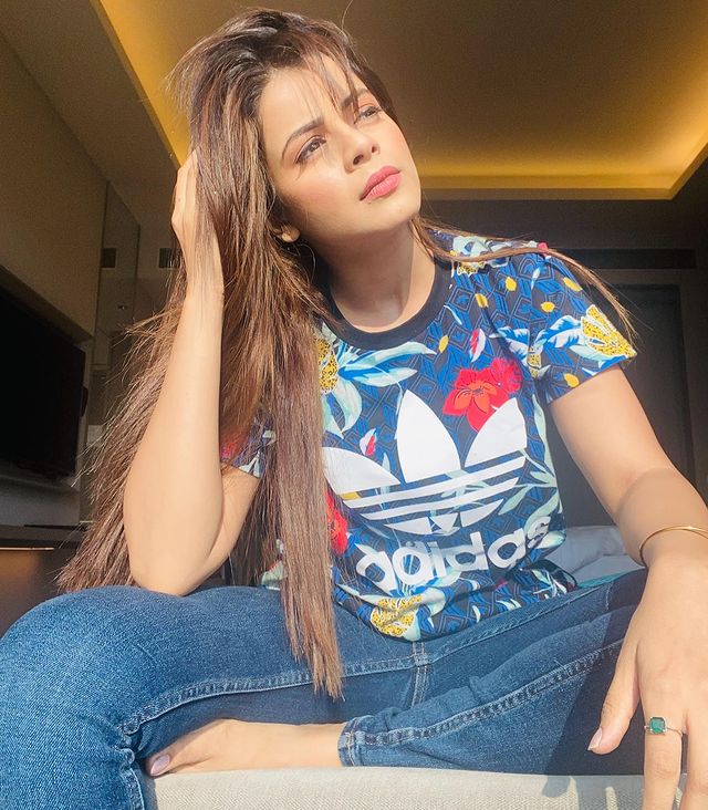 Jigyasa Singh Bags New Show Jigyasa Singh Bags New Show