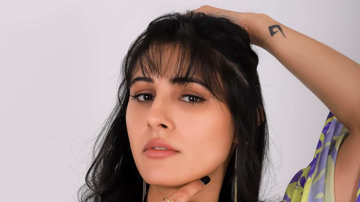 Alibaba Actress Saanvie Tallwar Sets Temperature Soaring In A Lavender Indo-Western Outfit Alibaba Actress Saanvie Tallwar Sets Temperature Soaring In A Lavender Indo-Western Outfit