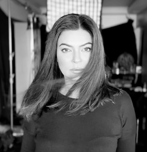 Sushmita Sen Celebrates One Month Of Angioplasty