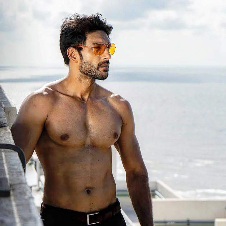 Fans Are In Awe Of Imlie Actor Zohaib Siddiqui Flaunting His Chiseled Body On Social Media Fans Are In Awe Of Imlie Actor Zohaib Siddiqui Flaunting His Chiseled Body On Social Media