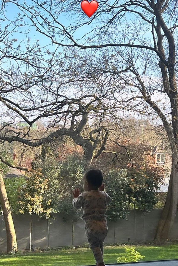 Check Out This UNSEEN Picture Of Priyanka Chopra’ Daughter Malti Marie Enjoying Nature