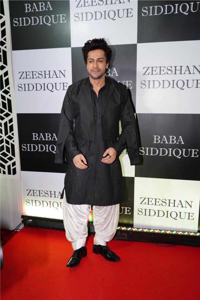 Baba Siddique Iftaar Party: Salman Khan Shalin Bhanot Male Celebrities Who Slayed In All-Black Outfits