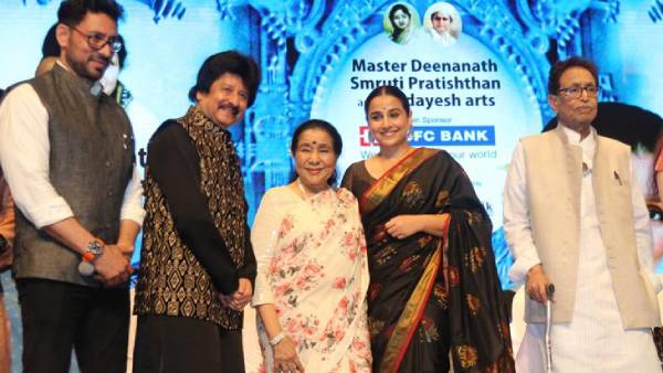 Vidya Balan Honoured With Deenanath Mangeshkar Award