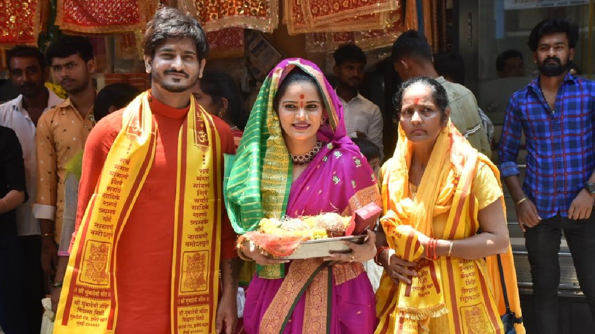 Archana Gautam At Mumba Devi Temple