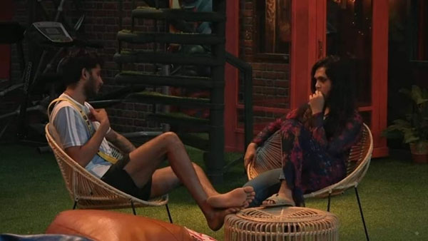 Akhil Fears As Nadira Takes Money Box, Sobha Rejoices