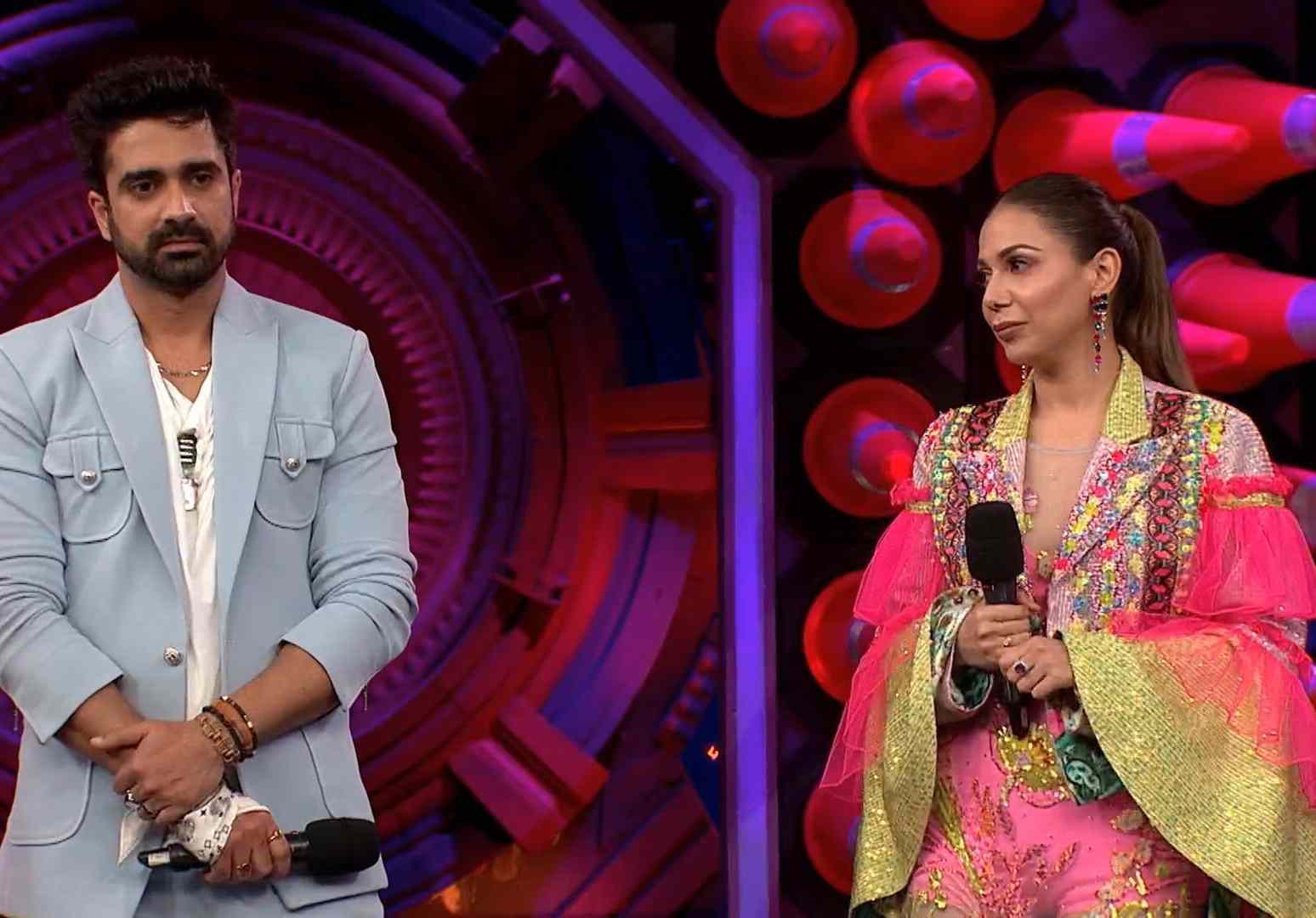 BB OTT 2: Avinash Sachdev's Ex-GF Palak Purswani Enters, Salman Schools Her