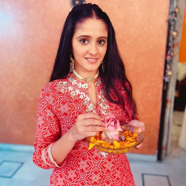 Ayesha Singh House - Passage