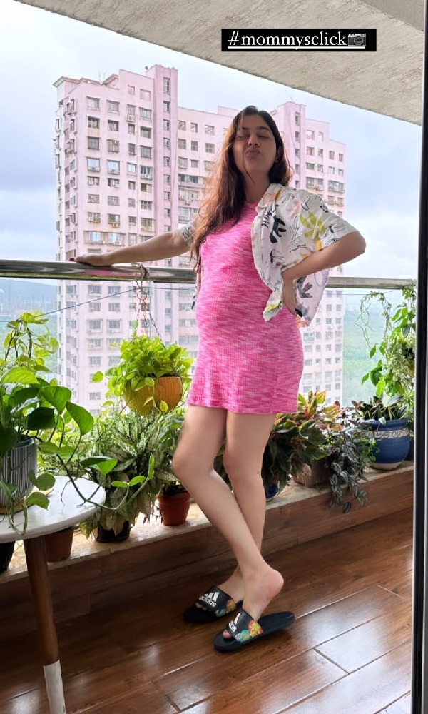 Disha Parmar Flaunts Her Baby Bump In A Pink Dress