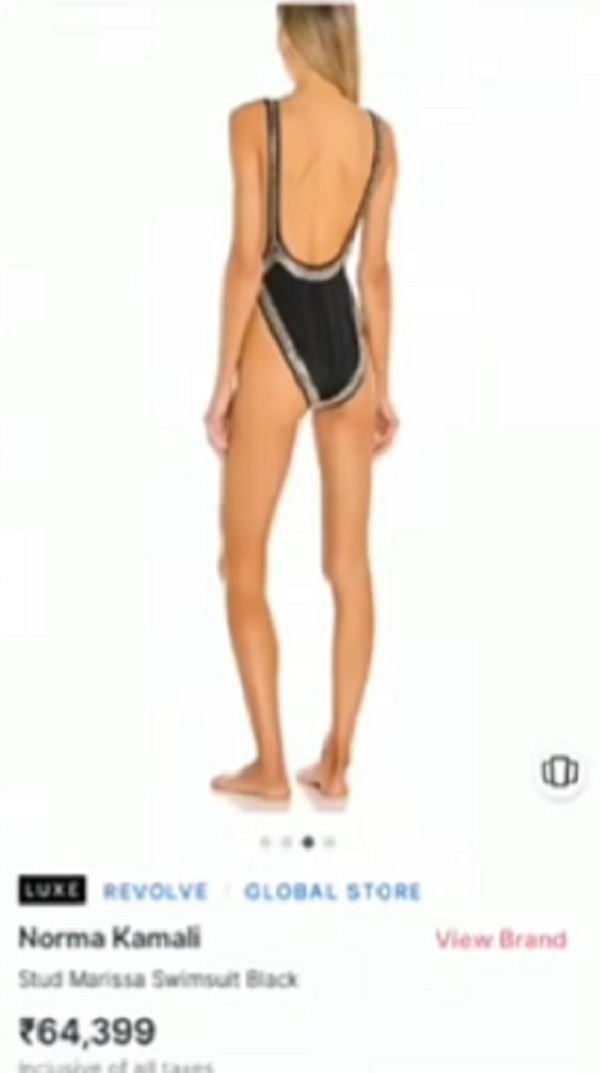 Kiara Advani Flaunts Her Derriere In A SEXY Monokini: Video Kiara Advani Flaunts Her Derriere In A SEXY Monokini: Video